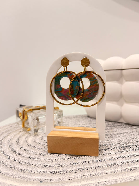 Boucles d’oreilles multicolores & doré (anneaux)